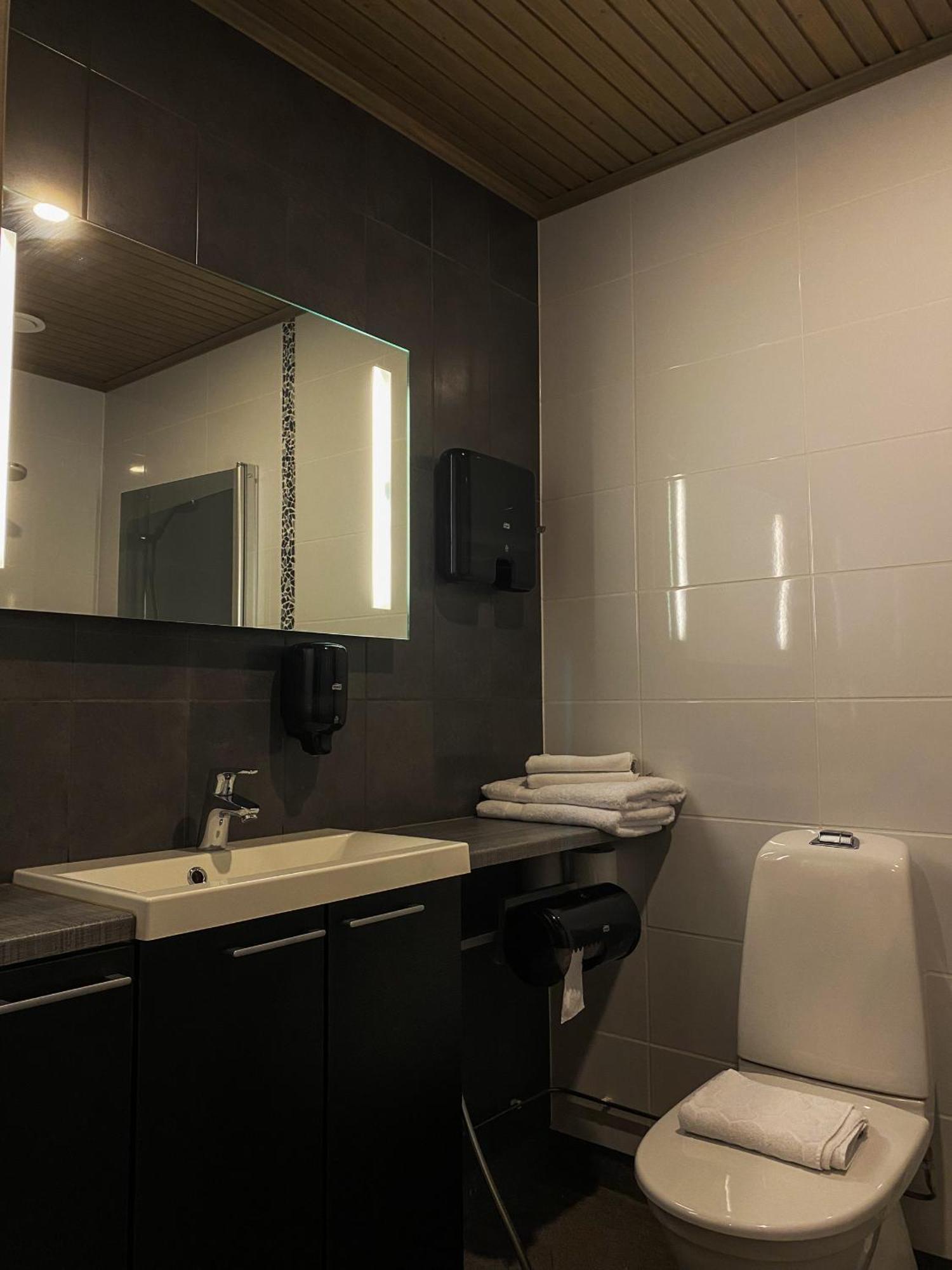 Hotel Safarimajoitus Kalajoki Habitación foto