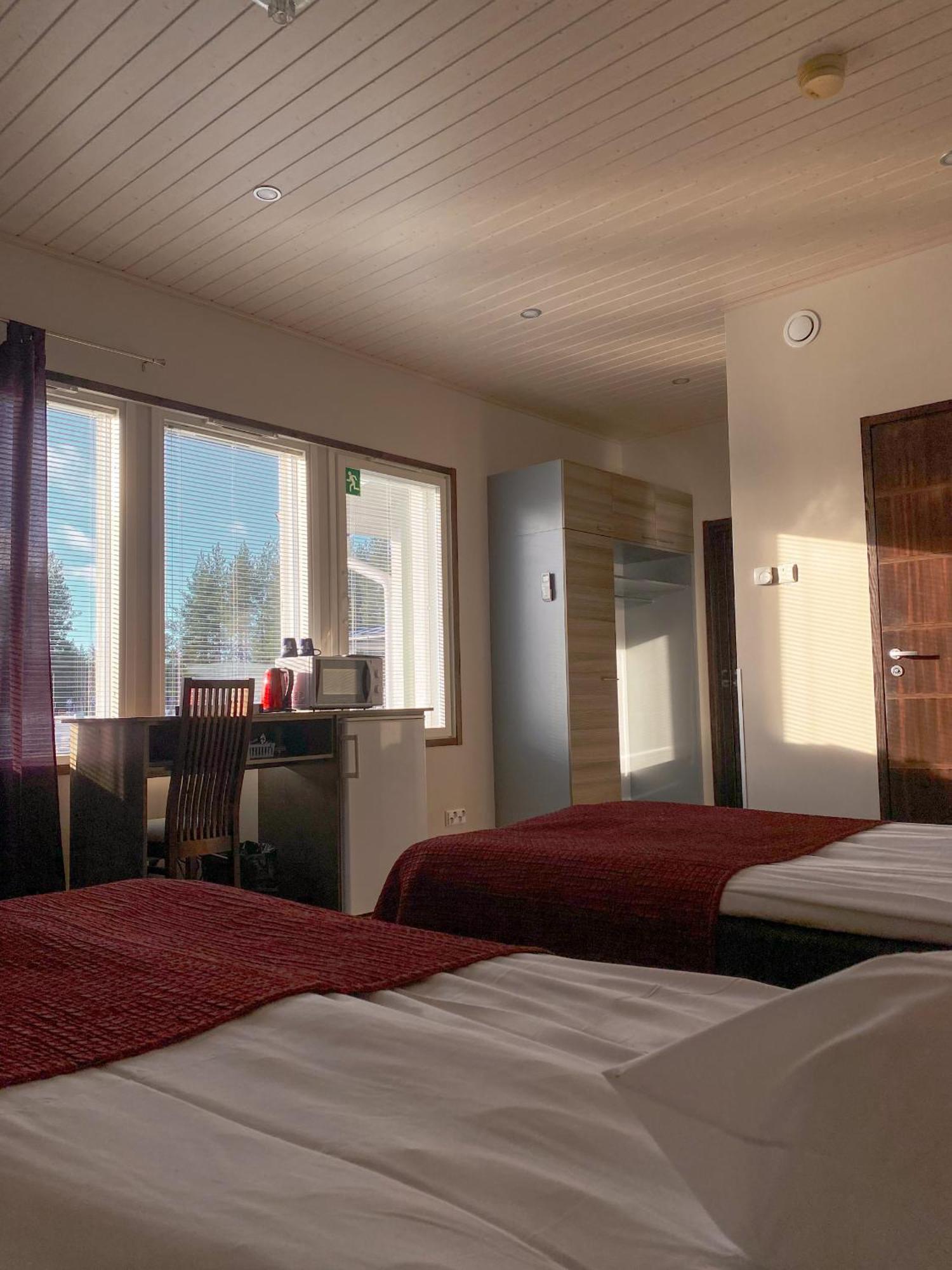 Hotel Safarimajoitus Kalajoki Habitación foto